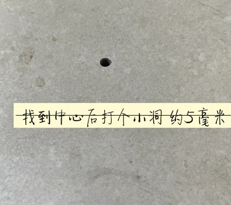 下陆瓷砖空鼓维修公司专业解答在瓷砖铺贴过程中，如果砂料搅拌不均匀，将会带来以下问题
